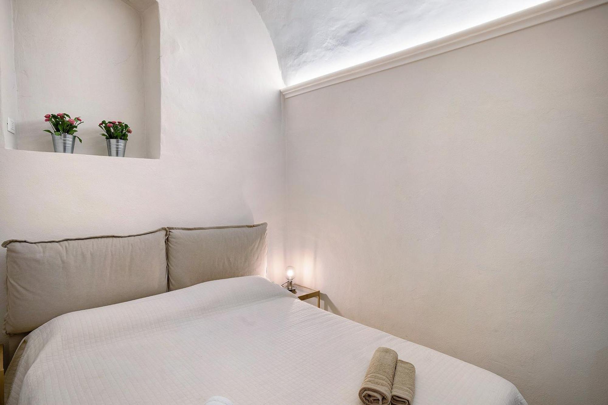 Casa Elena Apartment Bordighera Bagian luar foto