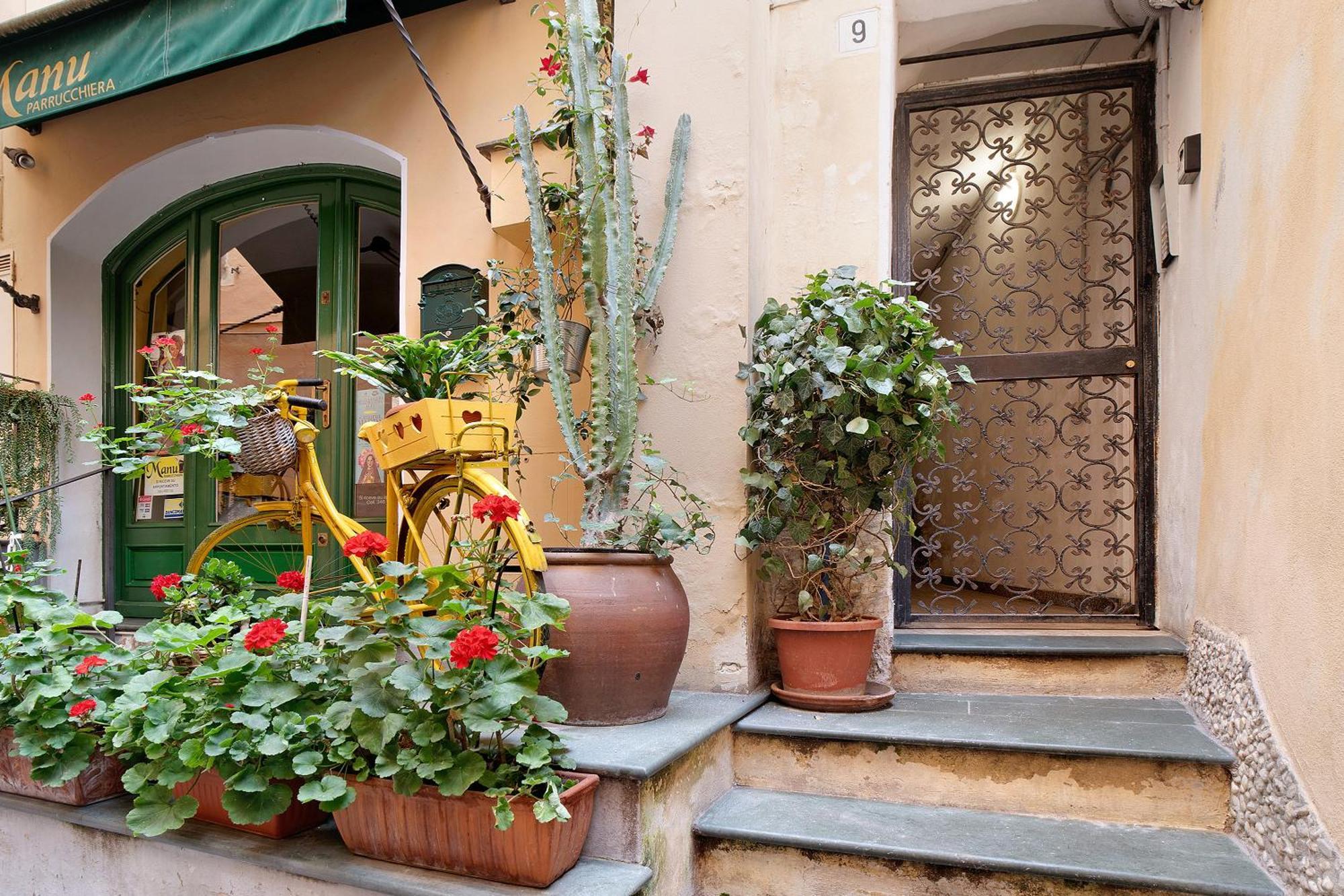 Casa Elena Apartment Bordighera Bagian luar foto